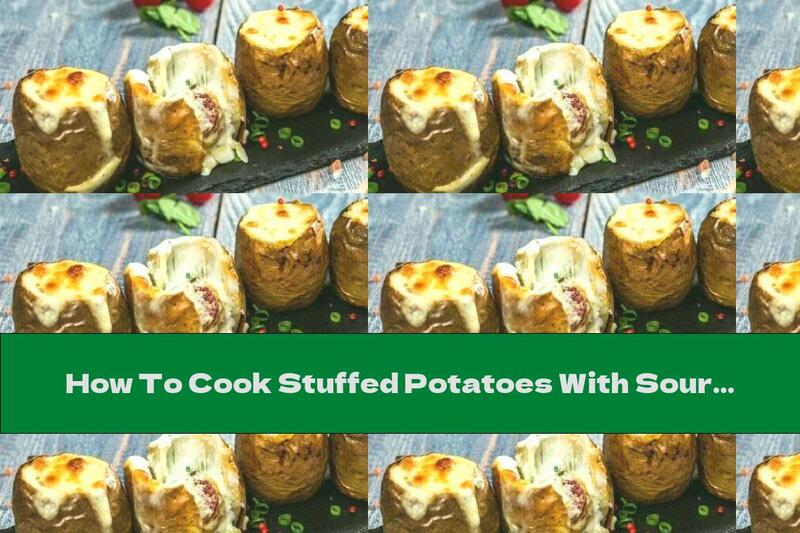 How To Cook Stuffed Potatoes With Sour Cream - Recipe
