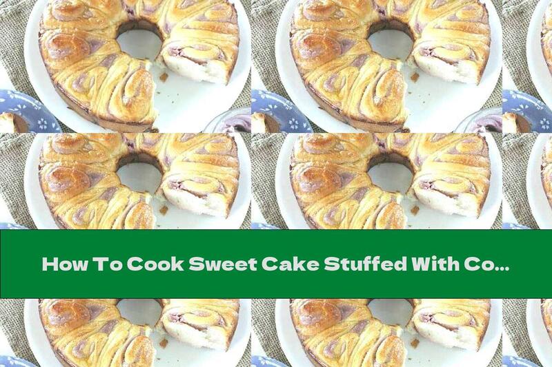 How To Cook Sweet Cake Stuffed With Coconut Cream With Strawberries - Recipe